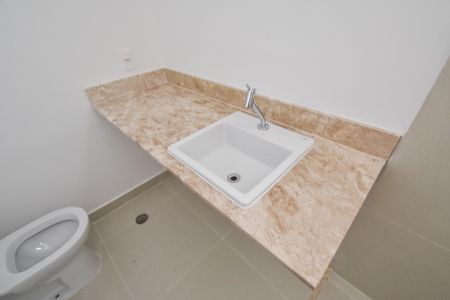 Apartamento à venda com 121m², 3 quartos e 2 vagas Apartamento à venda com 121m², 3 quartos e 2 vagasBanheiro da suíte 1