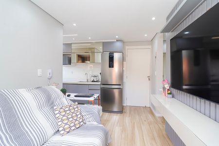 Sala de apartamento à venda com 2 quartos, 40m² em Vila Carmosina, São Paulo