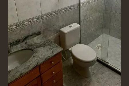 Casa para alugar com 192m², 3 quartos e 8 vagas Casa para alugar com 192m², 3 quartos e 8 vagasBanheiro 1