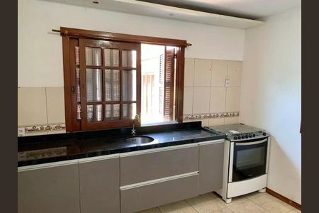 Casa para alugar com 192m², 3 quartos e 8 vagas Casa para alugar com 192m², 3 quartos e 8 vagasCozinha