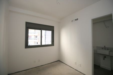 Apartamento à venda com 130m², 3 quartos e 2 vagasSuíte 1