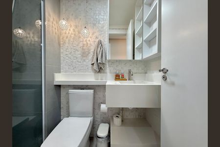 Apartamento para alugar com 41m², 2 quartos e 1 vaga Apartamento para alugar com 41m², 2 quartos e 1 vagaBanheiro