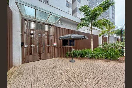 Apartamento para alugar com 41m², 2 quartos e 1 vaga Apartamento para alugar com 41m², 2 quartos e 1 vagaFachada