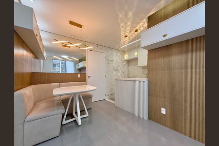 Sala de apartamento para alugar com 2 quartos, 41m² em Santo Amaro, São Paulo