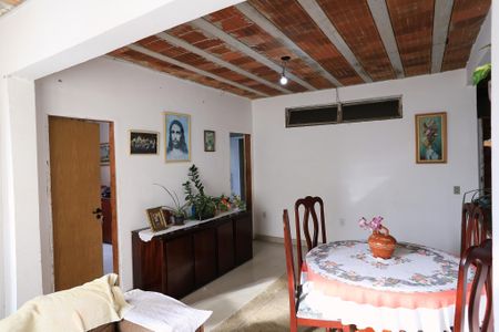 Casa para alugar com 110m², 3 quartos e 1 vagaSala