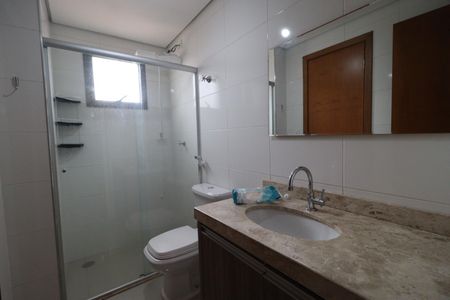 Apartamento para alugar com 120m², 3 quartos e 2 vagas Apartamento para alugar com 120m², 3 quartos e 2 vagasBanheiro da Suíte 2