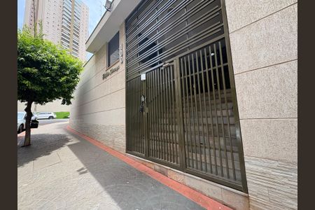 Apartamento para alugar com 120m², 3 quartos e 2 vagas Apartamento para alugar com 120m², 3 quartos e 2 vagasFachada