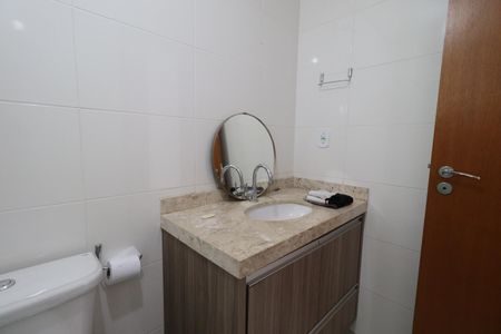 Apartamento para alugar com 120m², 3 quartos e 2 vagas Apartamento para alugar com 120m², 3 quartos e 2 vagasBanheiro da Suíte 1