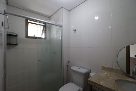 Apartamento para alugar com 120m², 3 quartos e 2 vagas Apartamento para alugar com 120m², 3 quartos e 2 vagasBanheiro da Suíte 1