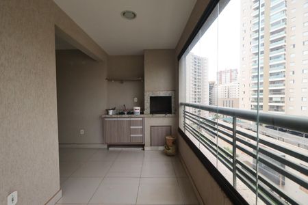 Apartamento para alugar com 120m², 3 quartos e 2 vagas Apartamento para alugar com 120m², 3 quartos e 2 vagasSacada da Sala