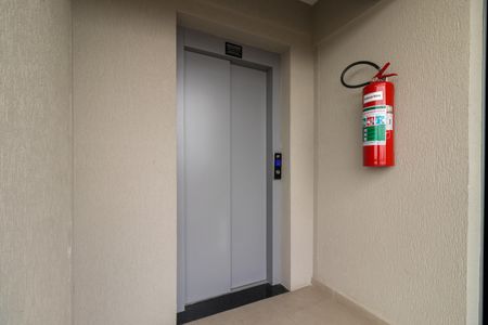 Apartamento à venda com 39m², 2 quartos e sem vagaElevador no andar