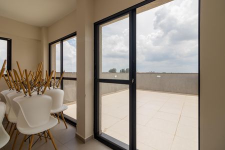 Apartamento à venda com 39m², 2 quartos e sem vagaÁrea comum