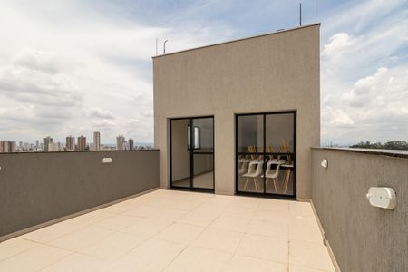 Apartamento à venda com 39m², 2 quartos e sem vagaÁrea comum