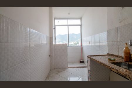Apartamento à venda com 72m², 2 quartos e sem vagaCozinha