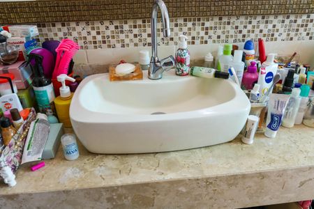 Casa à venda com 180m², 5 quartos e 1 vaga Casa à venda com 180m², 5 quartos e 1 vagaBanheiro - 2º Pavimento