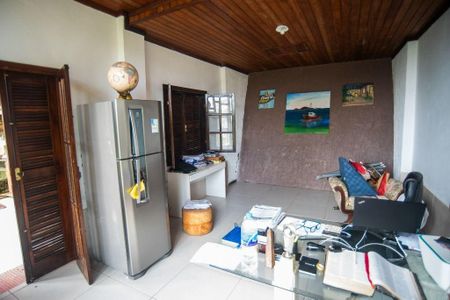 Casa à venda com 4 quartos, 360m² em Sapê, Niterói