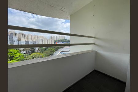 Apartamento à venda com 111m², 2 quartos e 1 vaga Apartamento à venda com 111m², 2 quartos e 1 vagaVaranda