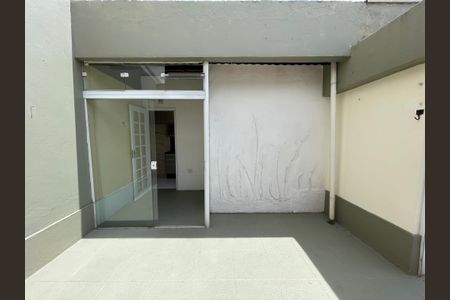 Apartamento à venda com 111m², 2 quartos e 1 vaga Apartamento à venda com 111m², 2 quartos e 1 vagaCobertura