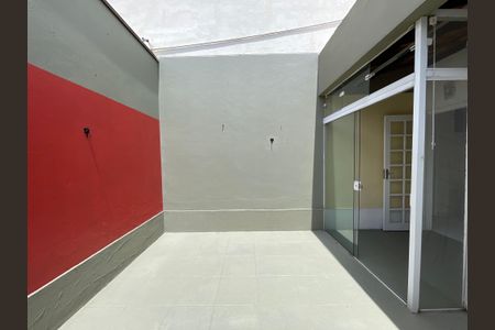 Apartamento à venda com 111m², 2 quartos e 1 vaga Apartamento à venda com 111m², 2 quartos e 1 vagaCobertura