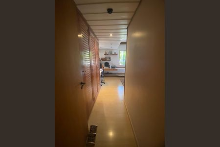 Apartamento à venda com 332m², 5 quartos e 4 vagas Apartamento à venda com 332m², 5 quartos e 4 vagasFoto 18