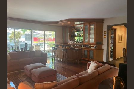 Apartamento à venda com 332m², 5 quartos e 4 vagas Apartamento à venda com 332m², 5 quartos e 4 vagasFoto 09