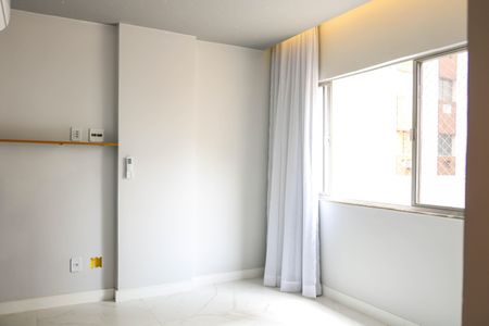 Apartamento à venda com 73m², 2 quartos e 1 vagaQuarto 2