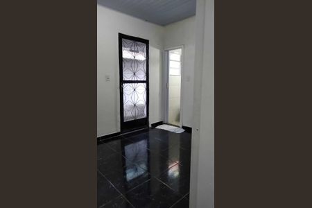 Sala de casa para alugar com 1 quarto, 50m² em Curicica, Rio de Janeiro
