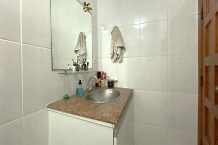 Casa para alugar com 300m², 5 quartos e 3 vagasBanheiro 1