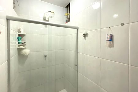 Casa para alugar com 300m², 5 quartos e 3 vagasBanheiro 1