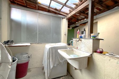 Casa para alugar com 300m², 5 quartos e 3 vagasÁrea de Serviço