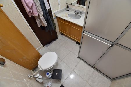 Casa de condomínio para alugar com 150m², 4 quartos e 2 vagasBanheiro da Suíte 2