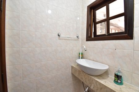 Casa de condomínio para alugar com 150m², 4 quartos e 2 vagasLavabo