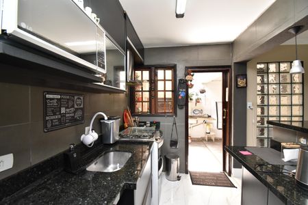 Casa de condomínio para alugar com 150m², 4 quartos e 2 vagasCozinha