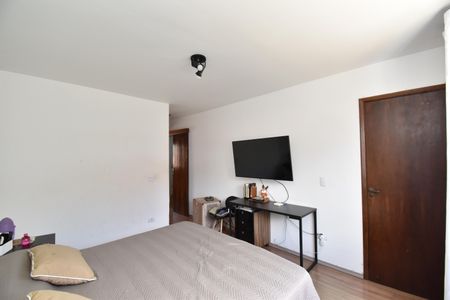 Casa de condomínio para alugar com 150m², 4 quartos e 2 vagasSuíte 2