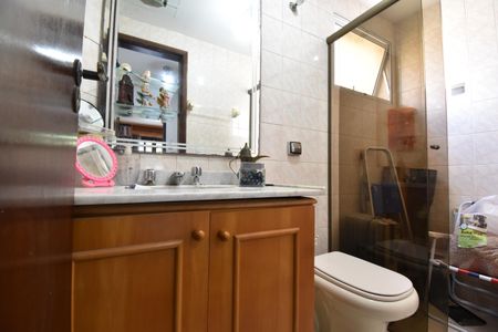 Casa de condomínio para alugar com 150m², 4 quartos e 2 vagasBanheiro 3