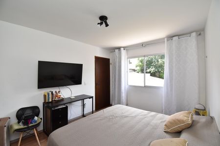 Casa de condomínio para alugar com 150m², 4 quartos e 2 vagasSuíte 2