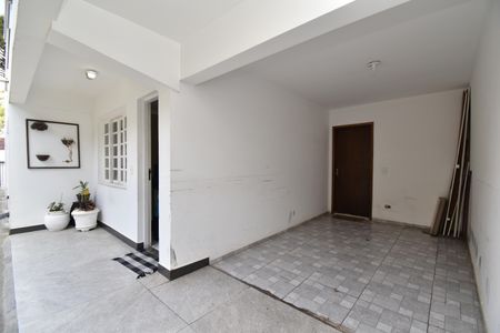 Casa de condomínio para alugar com 150m², 4 quartos e 2 vagasÁrea externa