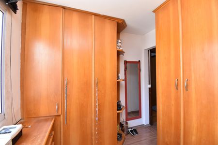 Casa de condomínio para alugar com 150m², 4 quartos e 2 vagasCloset da Suíte 2