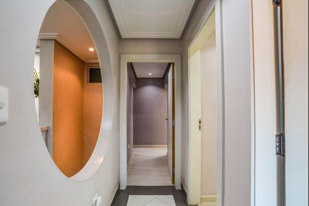 Casa à venda com 440m², 3 quartos e 5 vagasCorredor