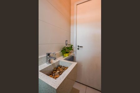 Casa à venda com 440m², 3 quartos e 5 vagasBanheiro Social