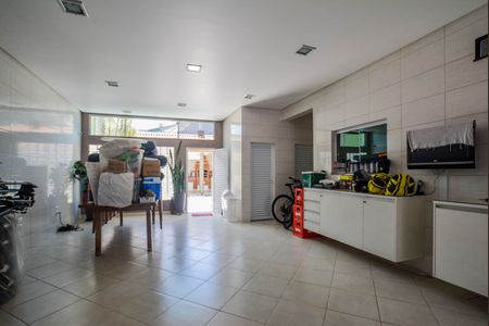 Casa à venda com 440m², 3 quartos e 5 vagasGaragem