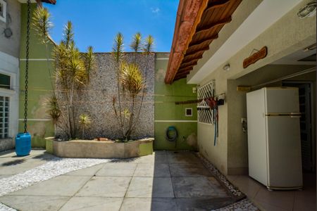 Casa à venda com 440m², 3 quartos e 5 vagasQuintal