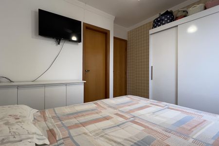 Apartamento à venda com 70m², 3 quartos e 2 vagas Apartamento à venda com 70m², 3 quartos e 2 vagasSuíte