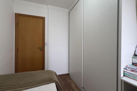 Apartamento à venda com 70m², 3 quartos e 2 vagas Apartamento à venda com 70m², 3 quartos e 2 vagasQuarto 1