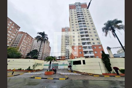 Apartamento à venda com 70m², 3 quartos e 2 vagas Apartamento à venda com 70m², 3 quartos e 2 vagasFachada e portaria