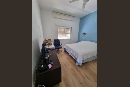 Casa à venda com 4 quartos, 300m² em Planalto Paulista, São Paulo