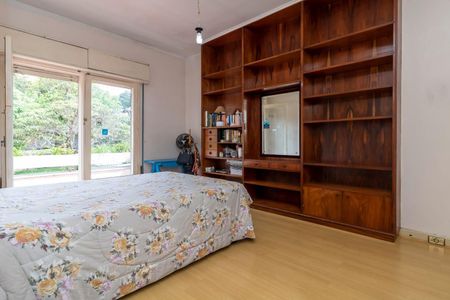 Casa à venda com 5 quartos, 300m² em Pacaembu, São Paulo