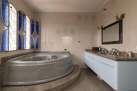 Casa à venda com 5 quartos, 300m² em Pacaembu, São Paulo