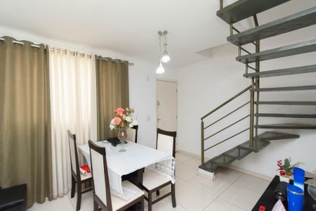 Apartamento à venda com 91m², 2 quartos e 1 vagaSala