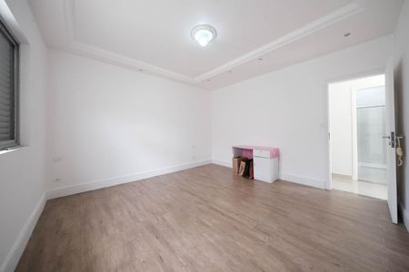 Casa para alugar com 261m², 4 quartos e 4 vagasQuarto 3